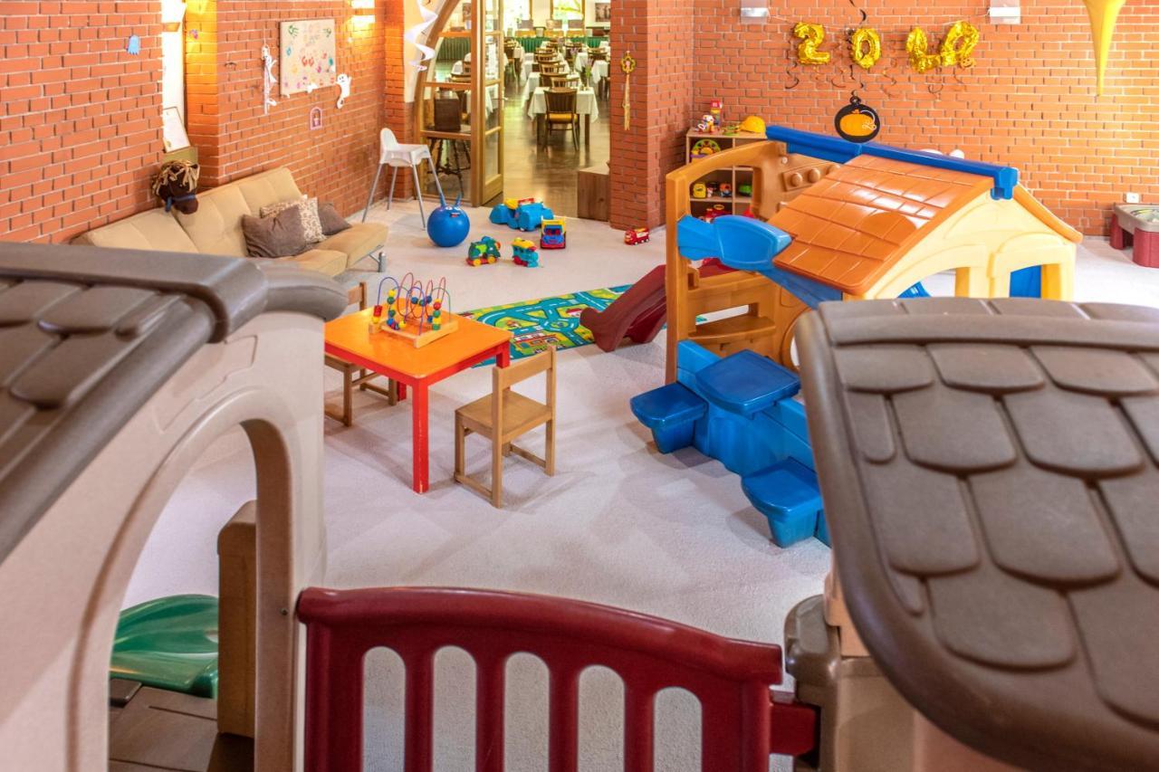 Zichy Park Hotel Bikács エクステリア 写真